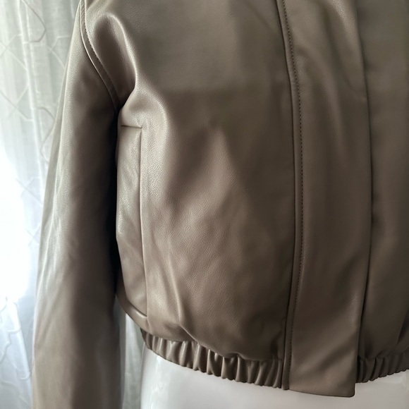 Abercrombie & Fitch Women's Taupe Bomber Jacket - Picture 5 of 8